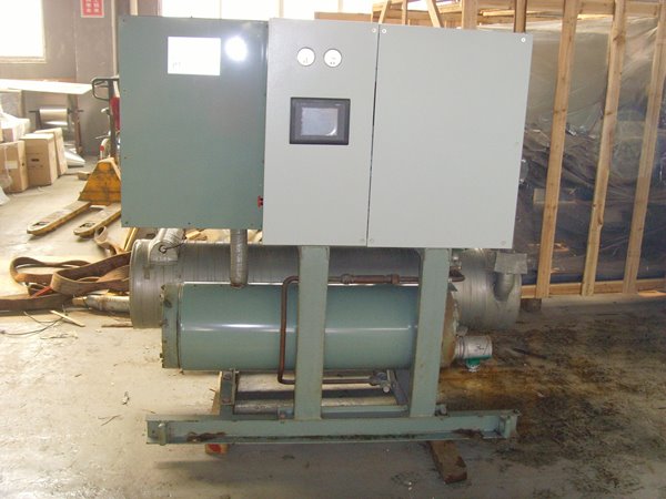 东英镇酒店中央空调不停机清洗方法介绍